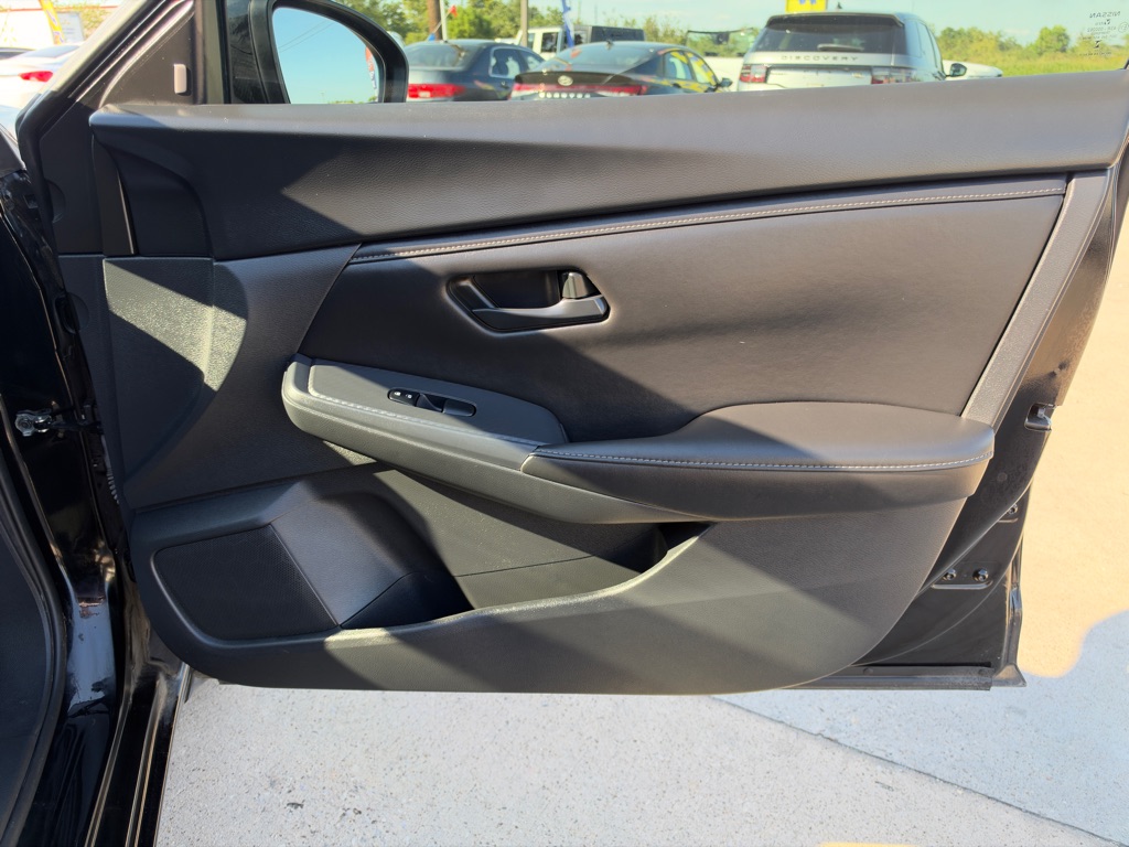 Photo 20 of this NISSAN SENTRA