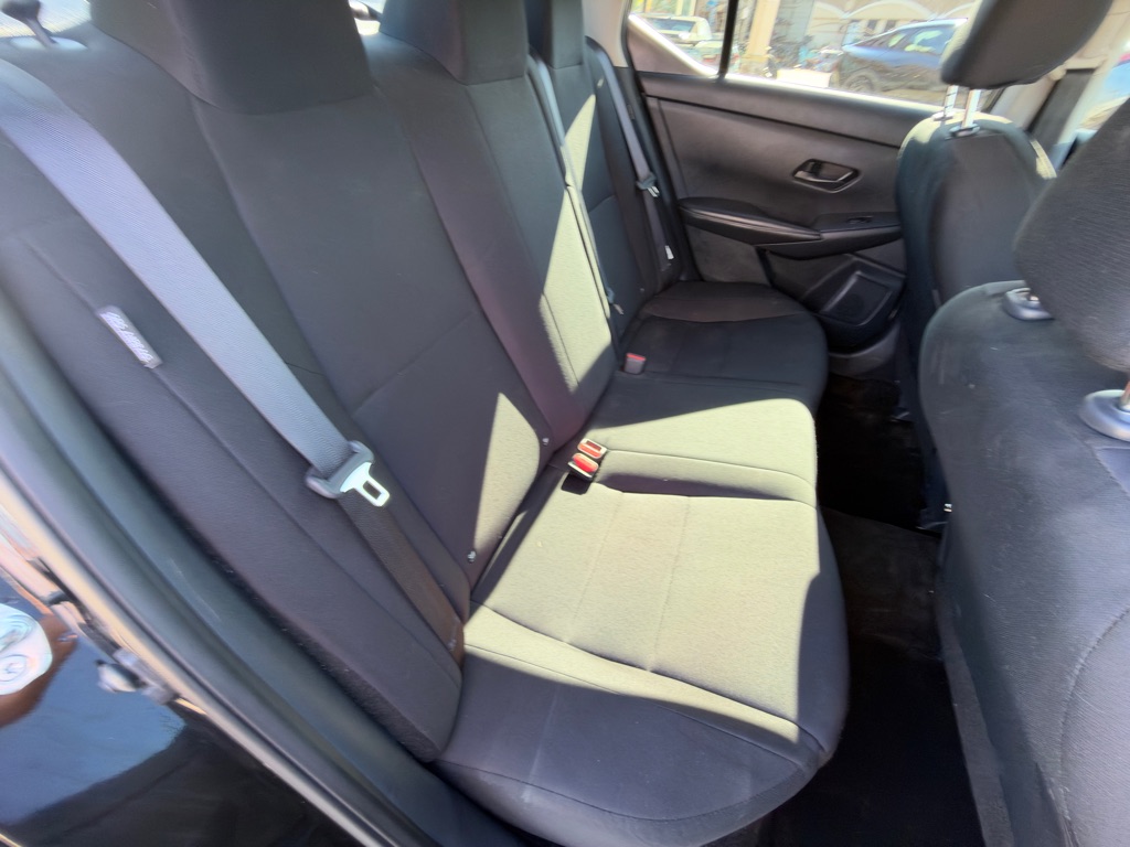Photo 15 of this NISSAN SENTRA