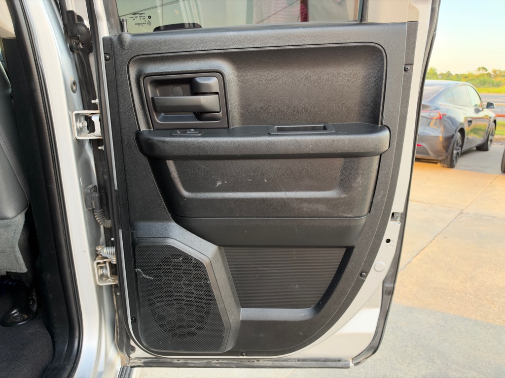 Photo 19 of this RAM 1500