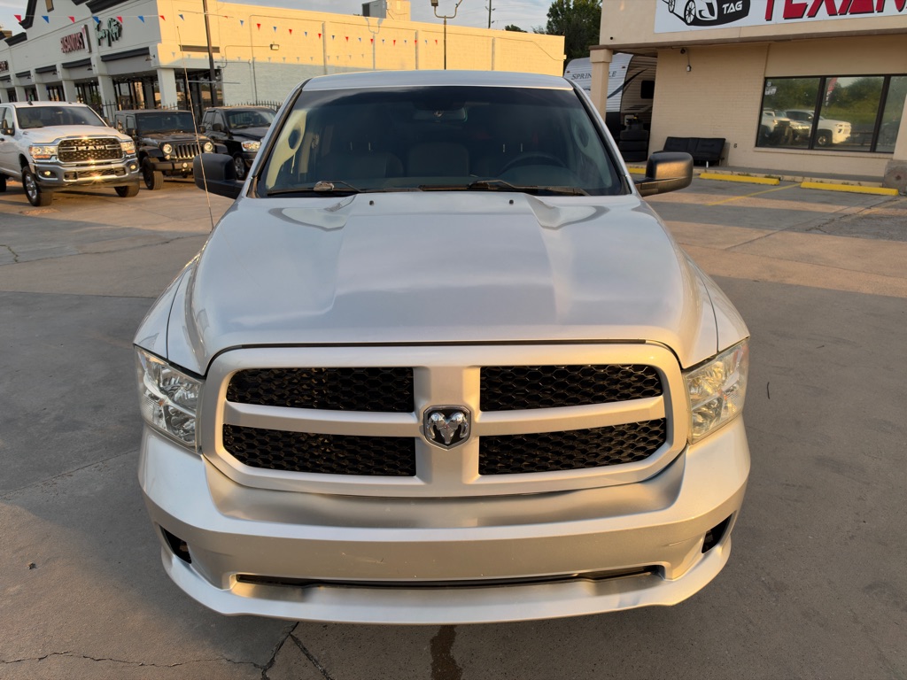 Photo 4 of this RAM 1500
