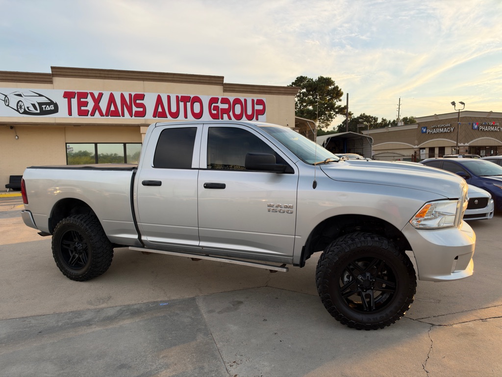 Photo 2 of this RAM 1500