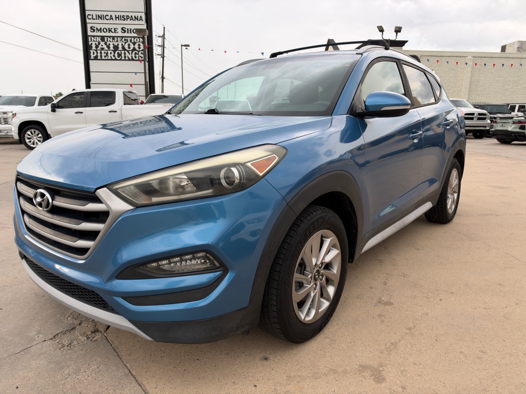Photo 5 of this HYUNDAI TUCSON