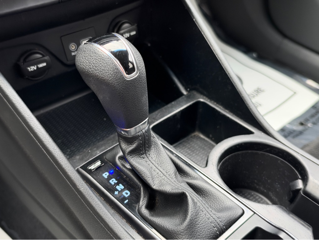 Photo 27 of this HYUNDAI TUCSON