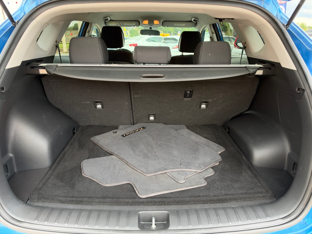 Photo 30 of this HYUNDAI TUCSON