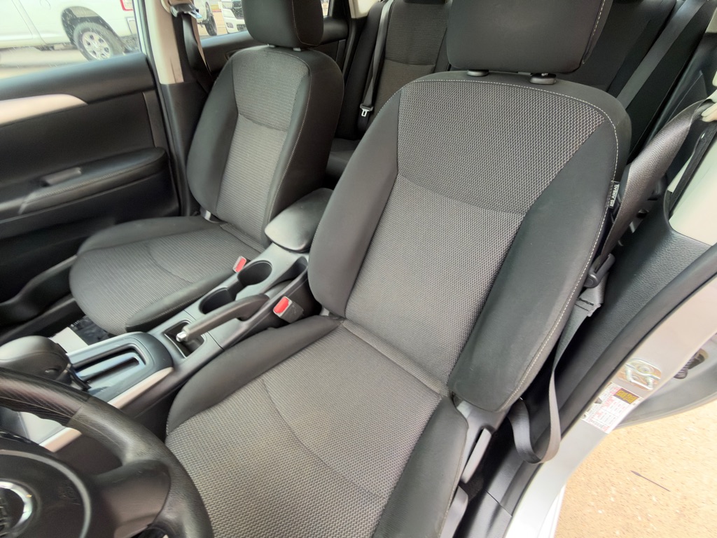 Photo 19 of this NISSAN SENTRA