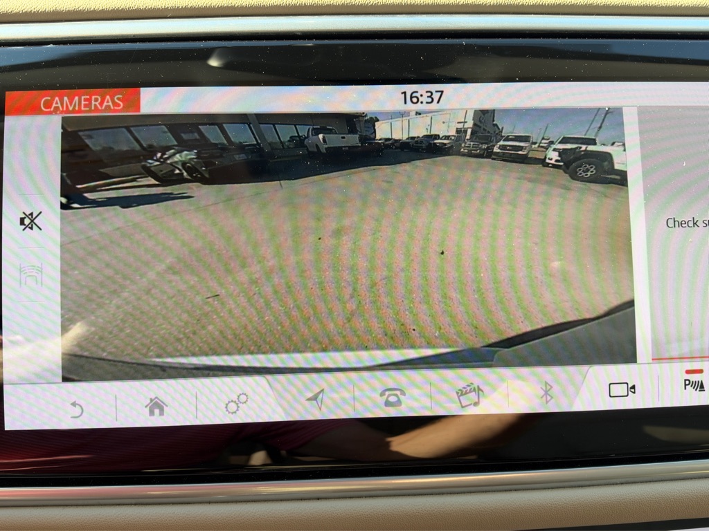 Photo 34 of this LAND ROVER RANGE ROVER