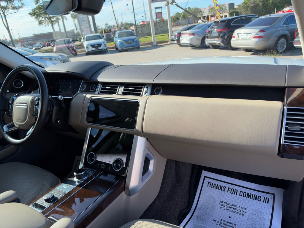 Photo 21 of this LAND ROVER RANGE ROVER