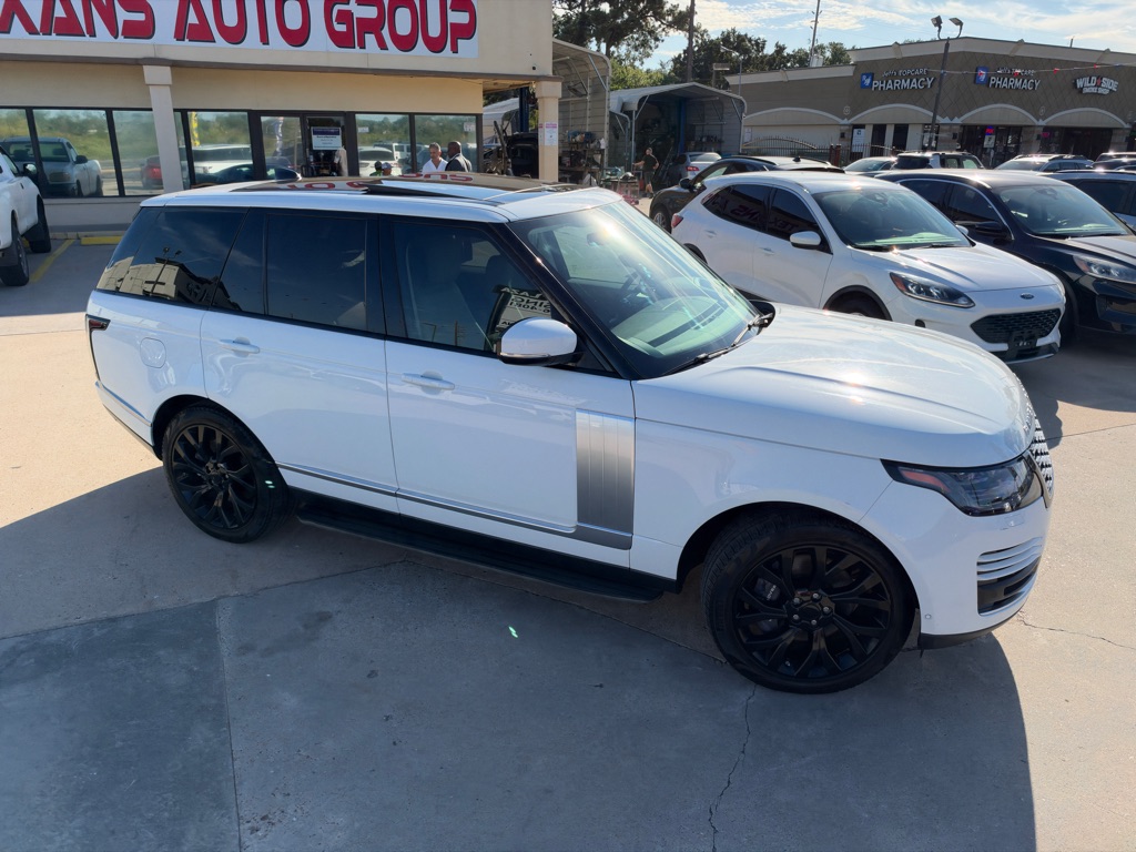 Photo 3 of this LAND ROVER RANGE ROVER