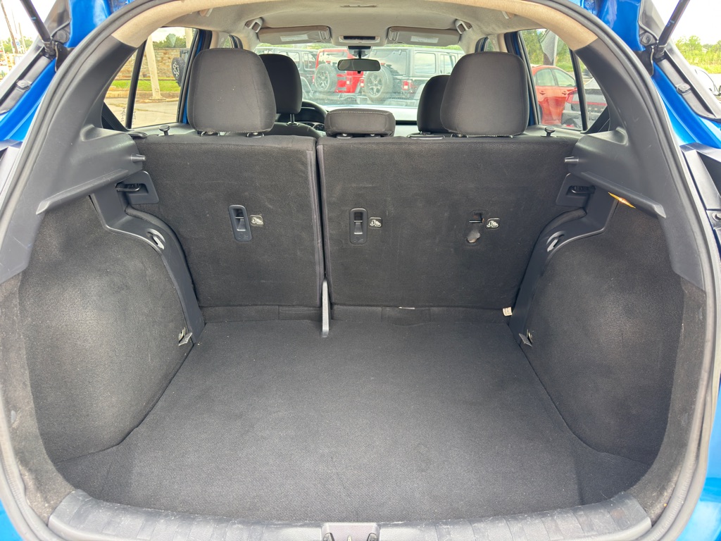 Photo 32 of this NISSAN KICKS