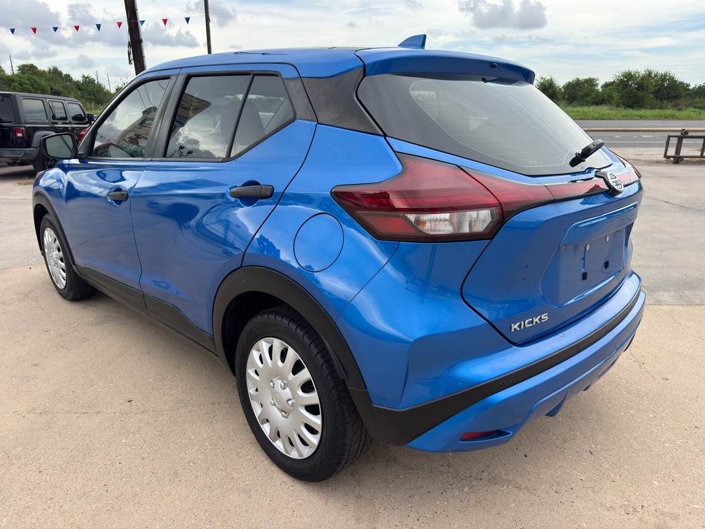 Photo 8 of this NISSAN KICKS
