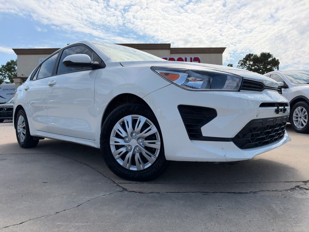 Photo 32 of this KIA RIO