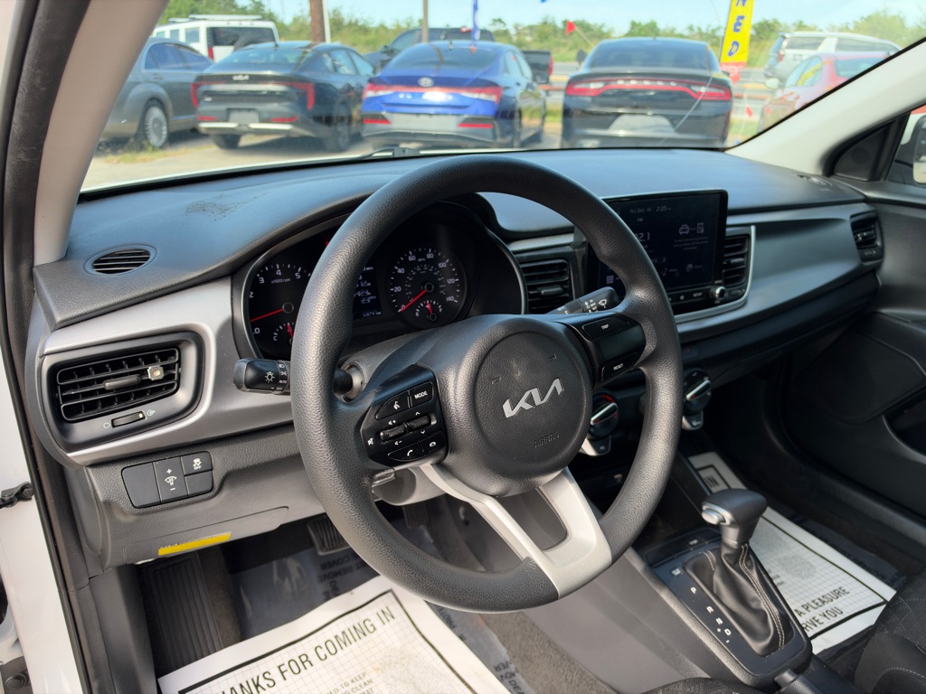 Photo 22 of this KIA RIO