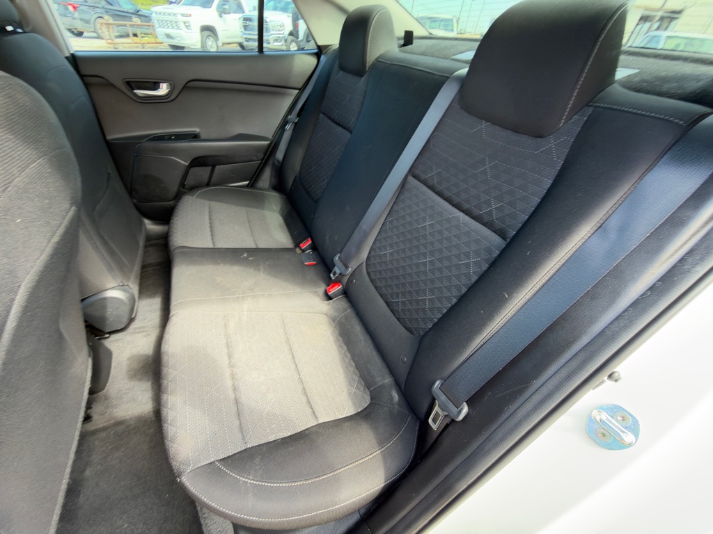 Photo 12 of this KIA RIO