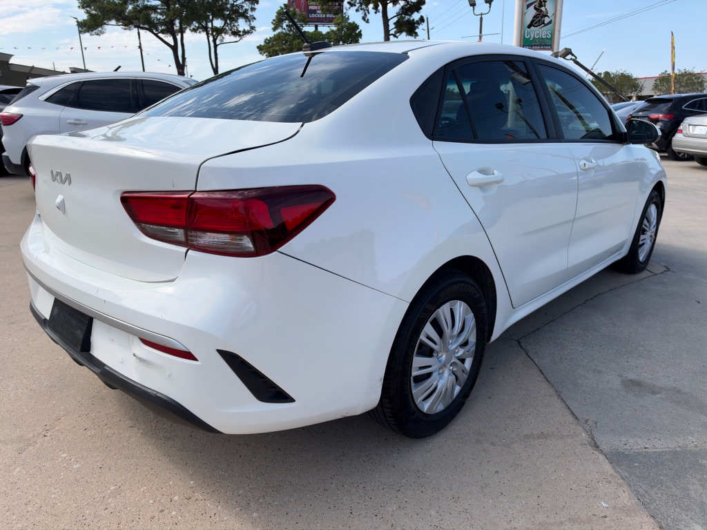 Photo 10 of this KIA RIO