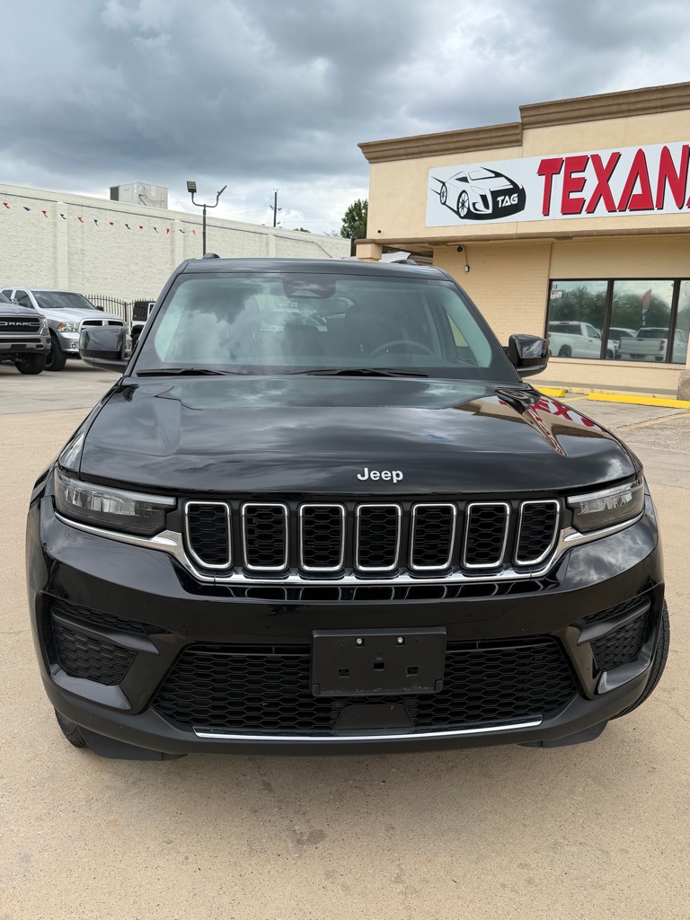 Photo 3 of this JEEP GRAND CHEROKEE