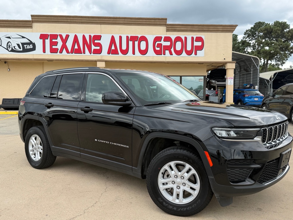 Photo 2 of this JEEP GRAND CHEROKEE