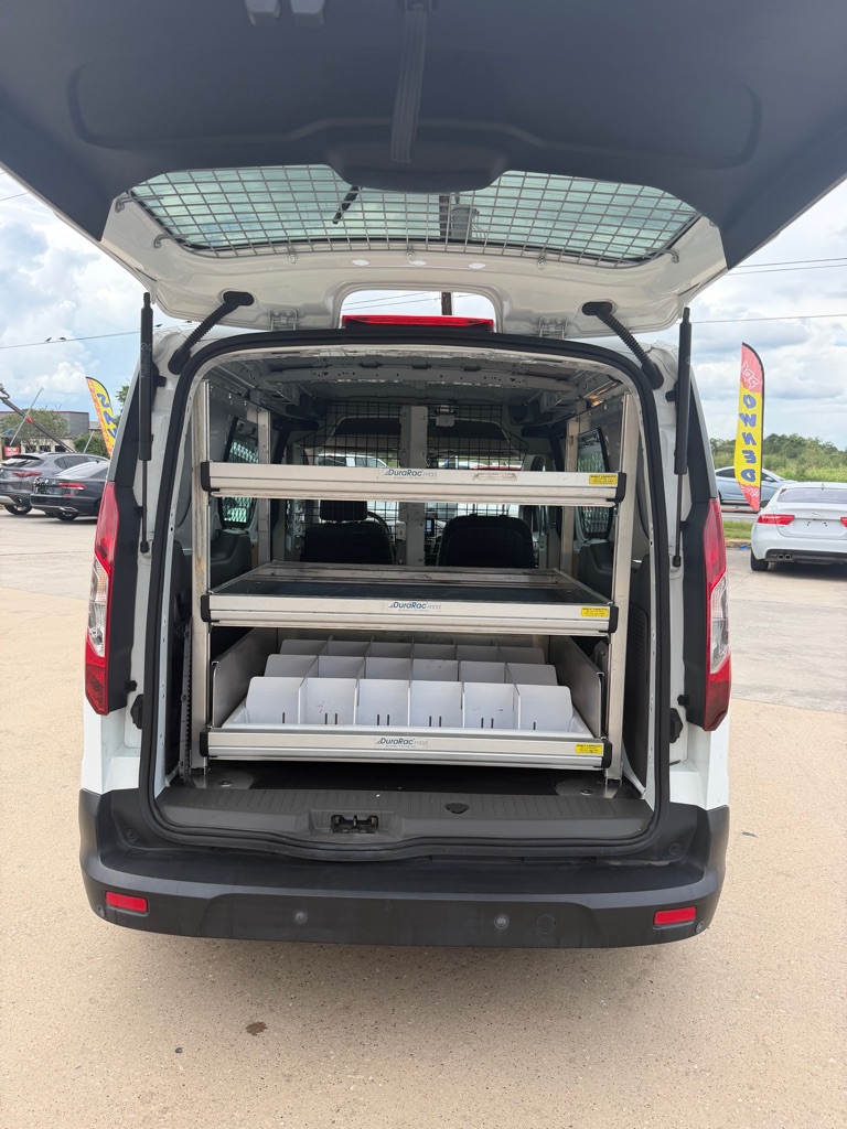 Photo 22 of this FORD TRANSIT CONNECT