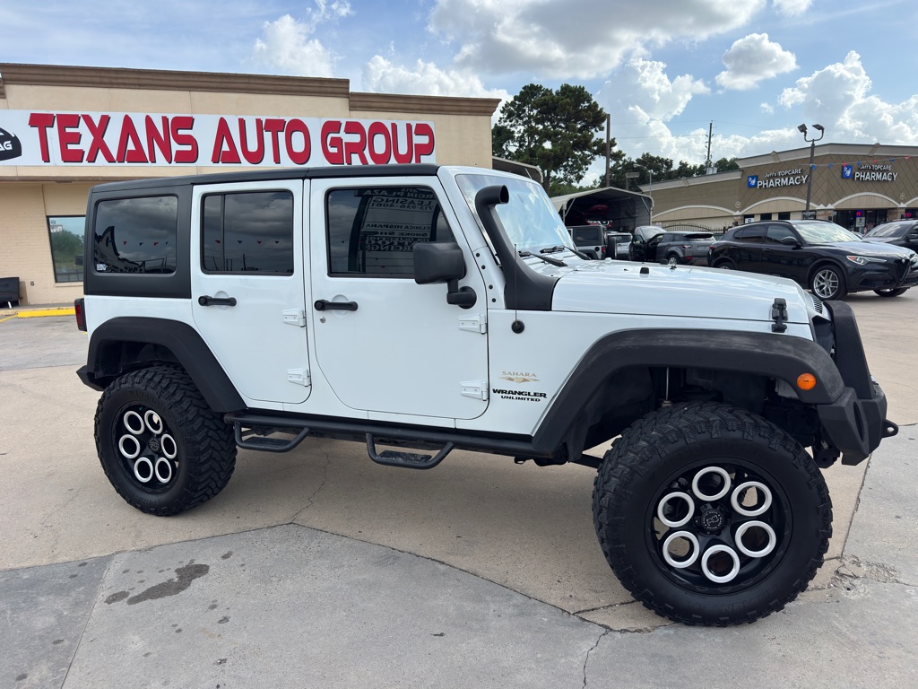 Photo 2 of this JEEP WRANGLER UNLIMI