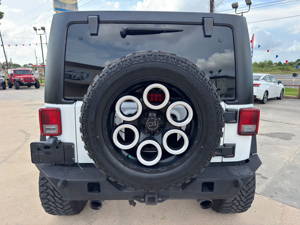 Photo 8 of this JEEP WRANGLER UNLIMI