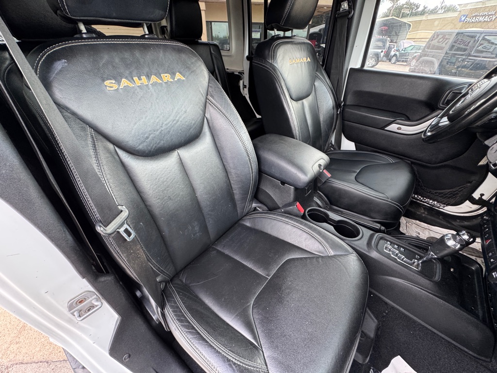 Photo 19 of this JEEP WRANGLER UNLIMI