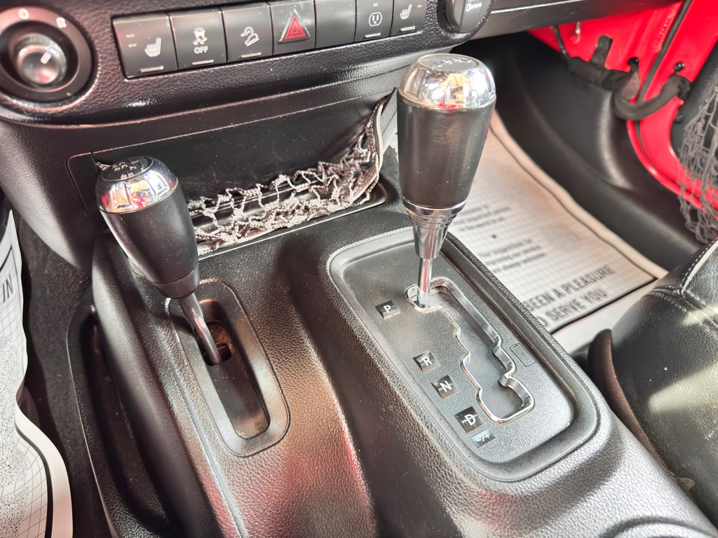 Photo 20 of this JEEP WRANGLER