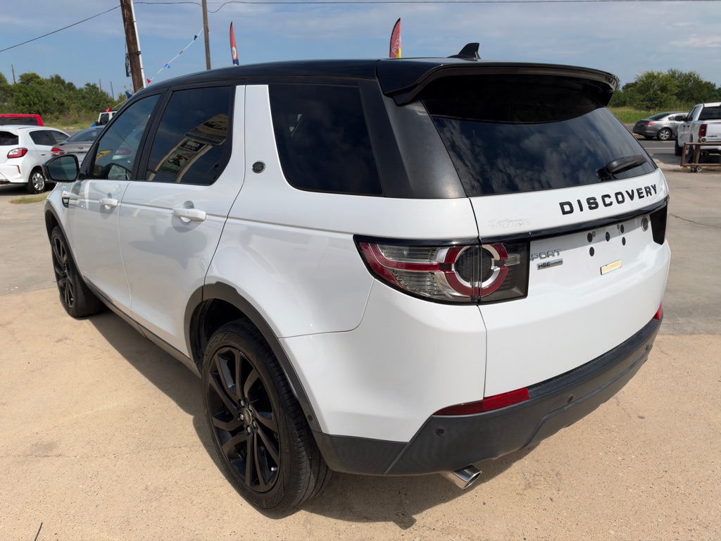 Photo 8 of this LAND ROVER DISCOVERY SPORT