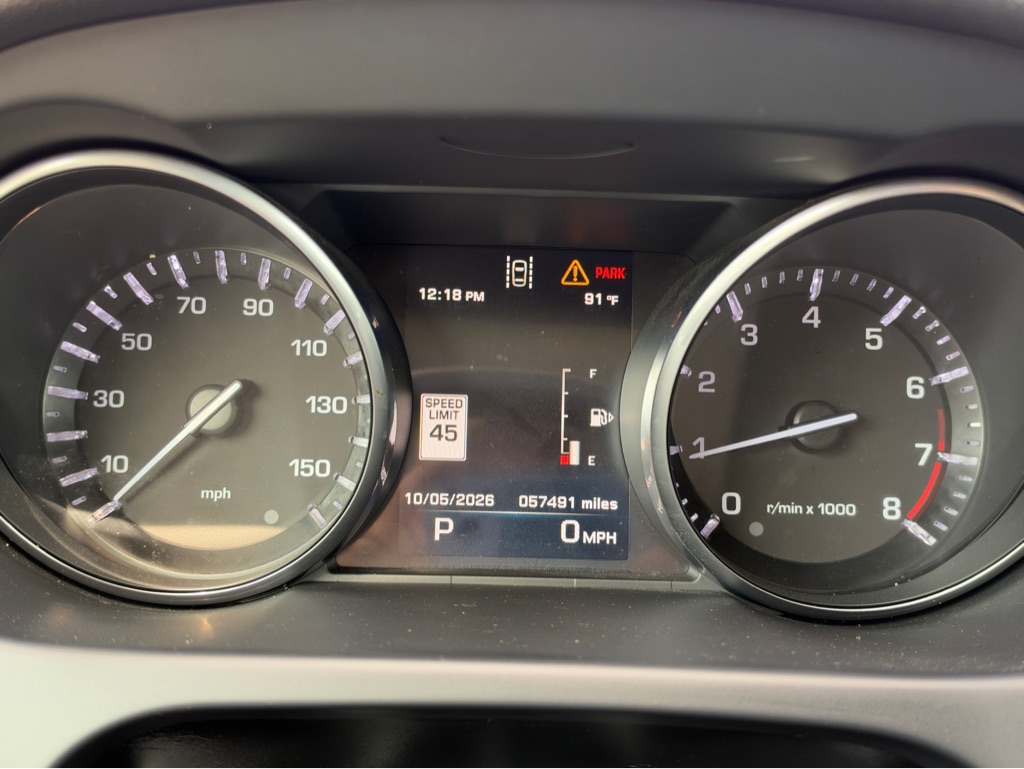 Photo 24 of this LAND ROVER DISCOVERY SPORT