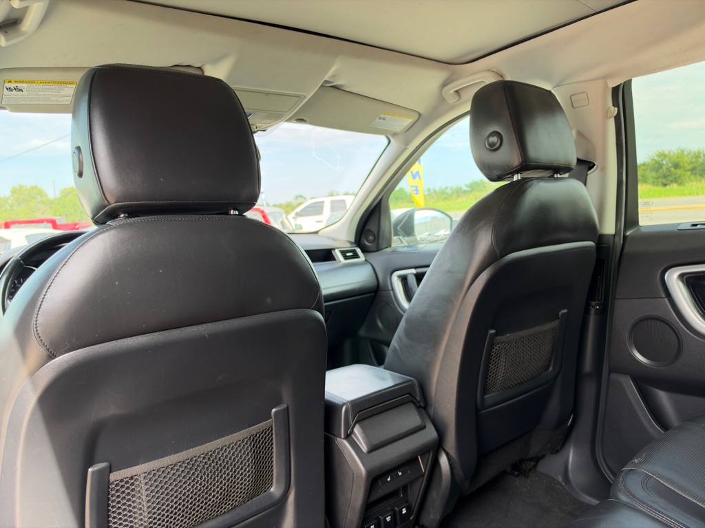 Photo 13 of this LAND ROVER DISCOVERY SPORT