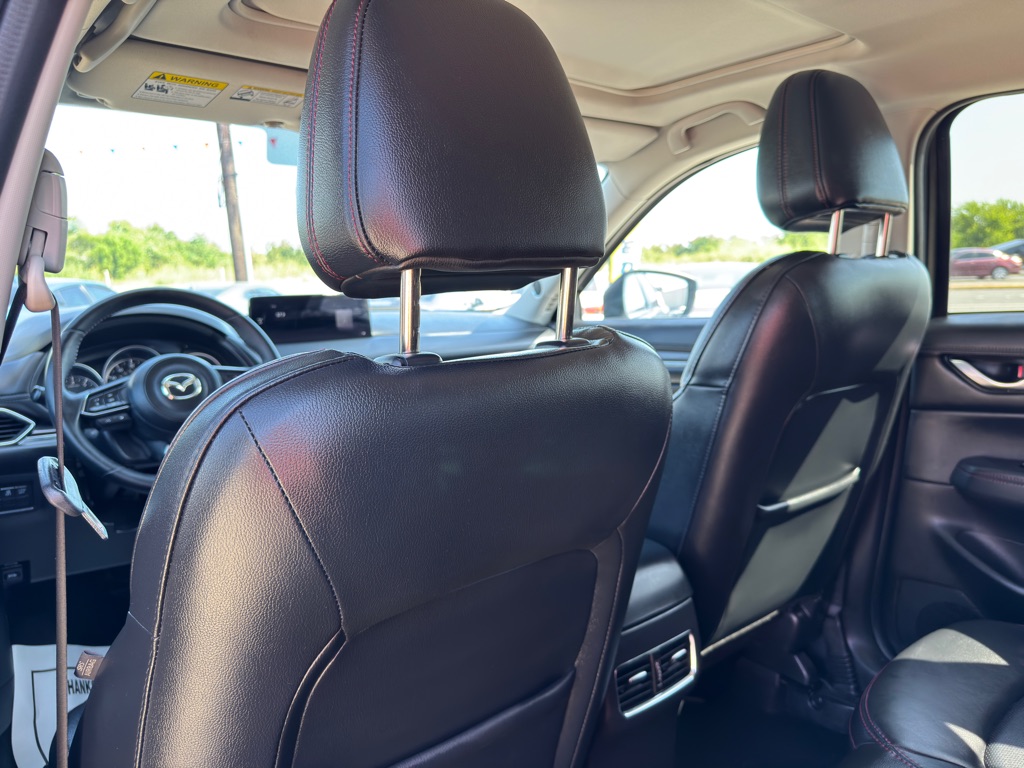 Photo 14 of this MAZDA CX-5