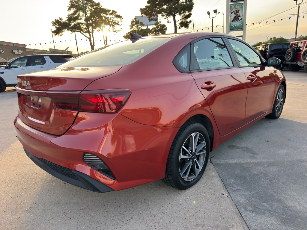 Photo 9 of this KIA FORTE