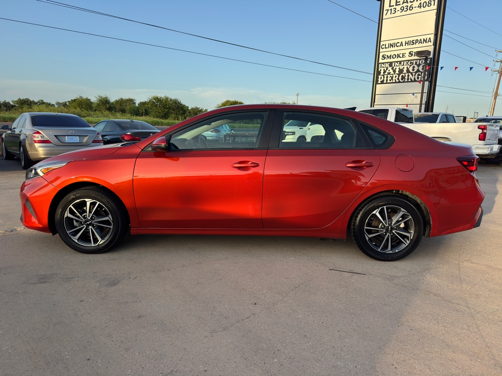 Photo 7 of this KIA FORTE