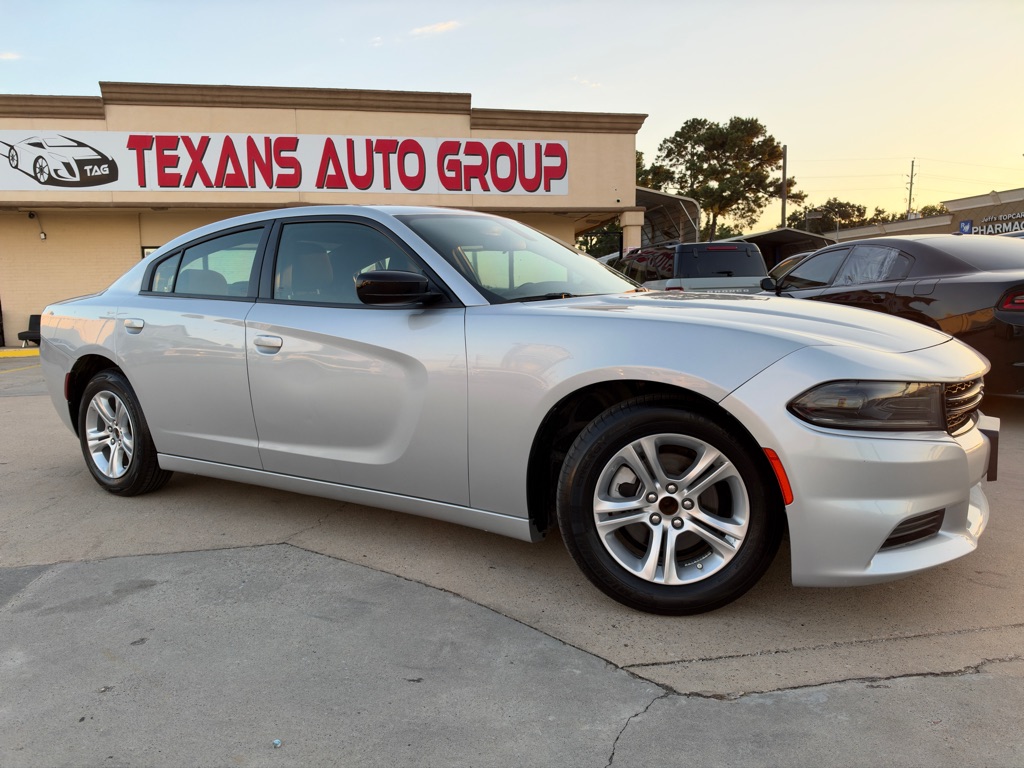 Photo 2 of this DODGE CHARGER