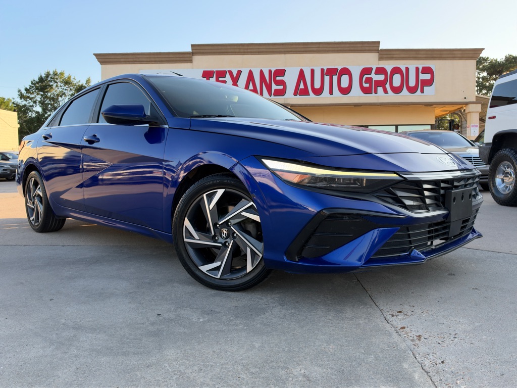 Photo 33 of this HYUNDAI ELANTRA
