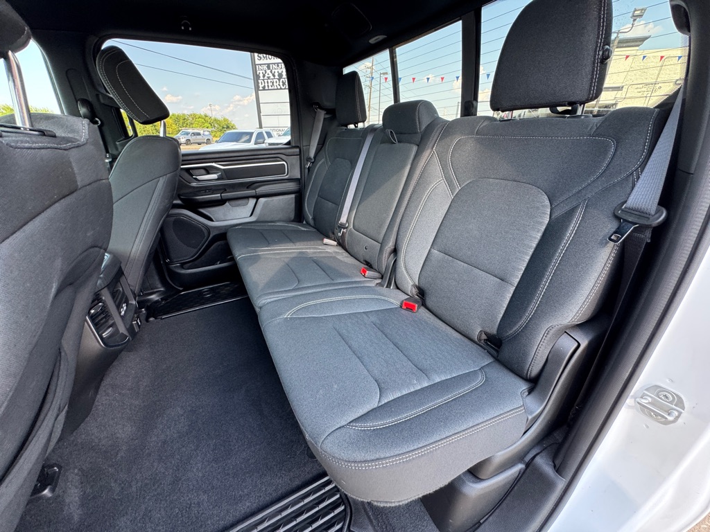 Photo 13 of this RAM 1500