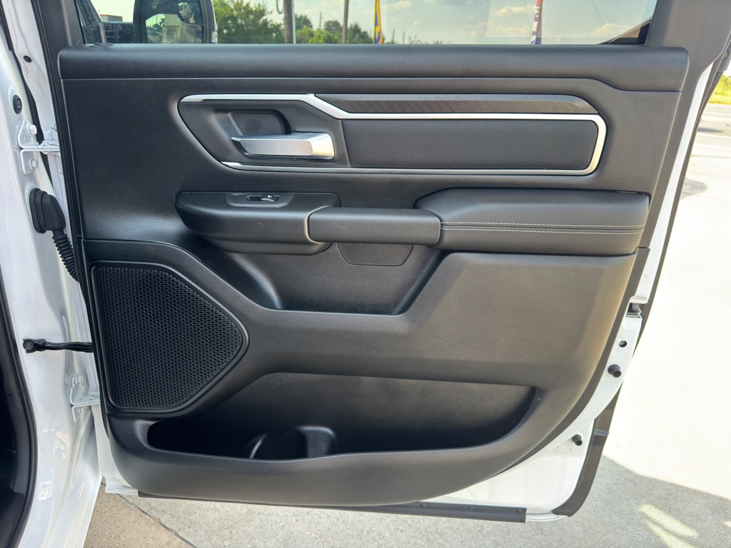 Photo 18 of this RAM 1500