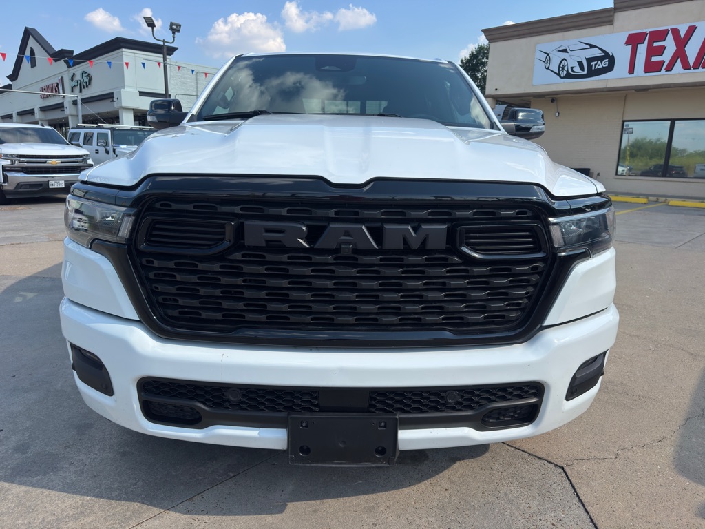 Photo 3 of this RAM 1500