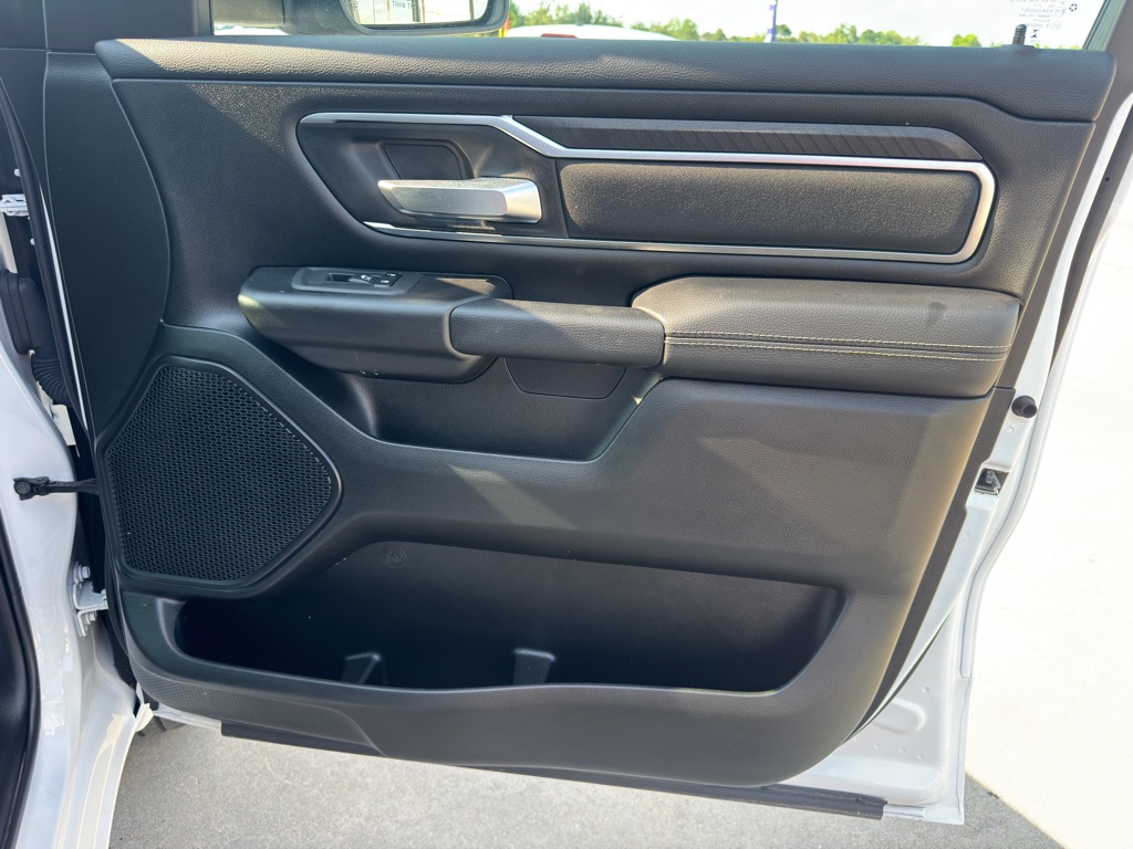 Photo 21 of this RAM 1500
