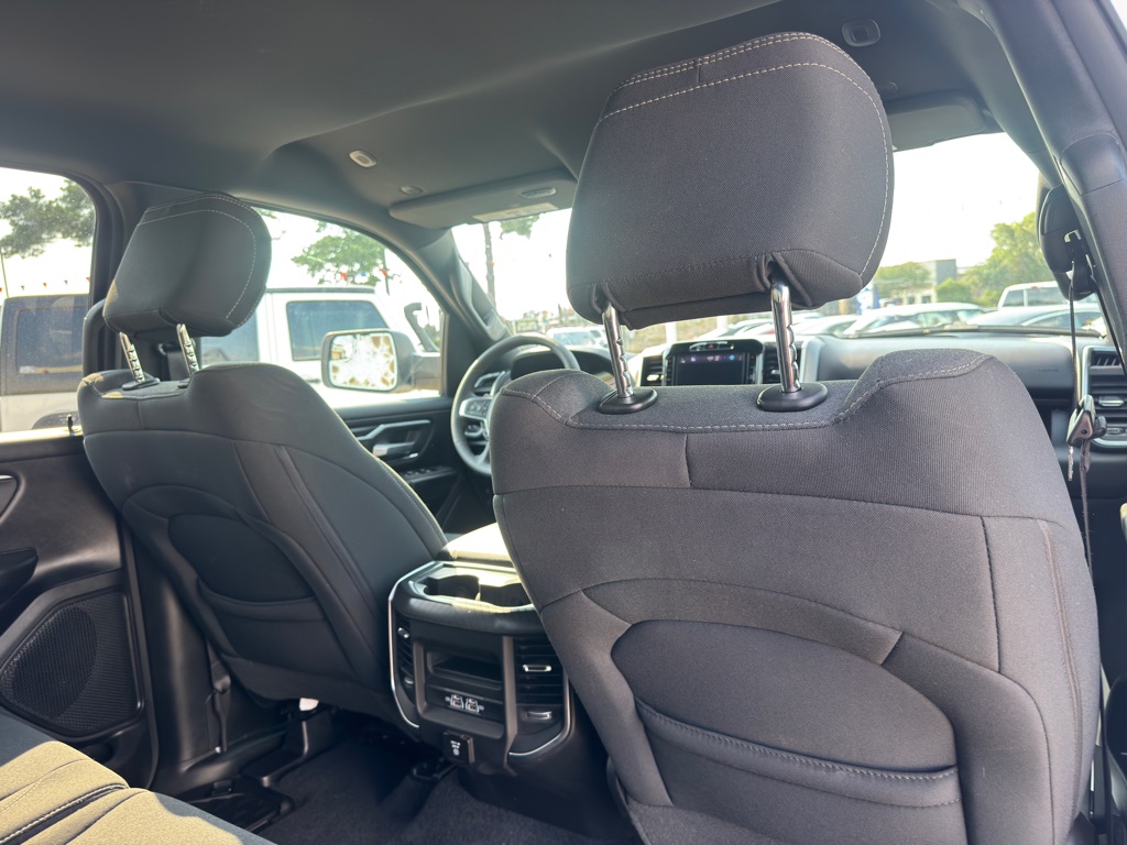 Photo 17 of this RAM 1500