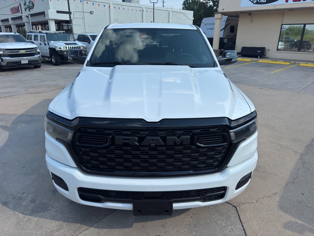 Photo 4 of this RAM 1500