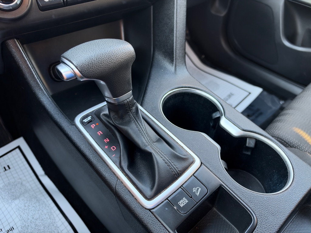 Photo 29 of this KIA SPORTAGE
