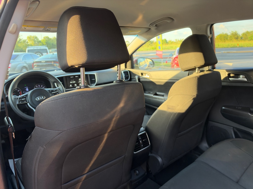 Photo 14 of this KIA SPORTAGE
