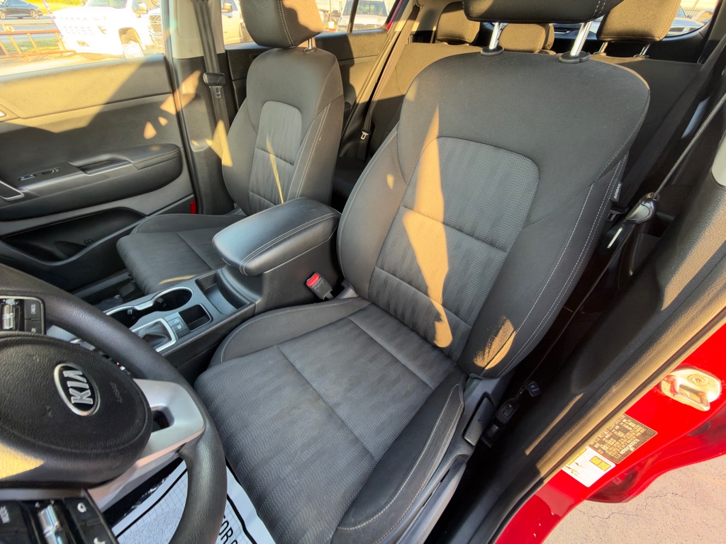 Photo 22 of this KIA SPORTAGE