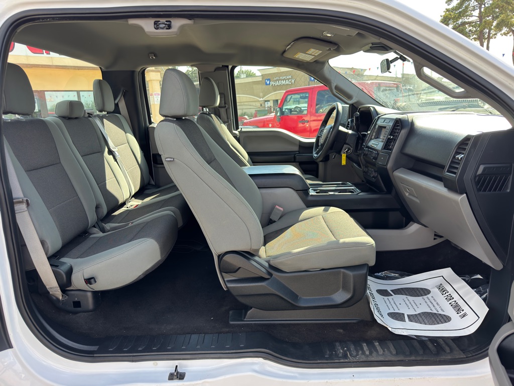 Photo 17 of this FORD F-150