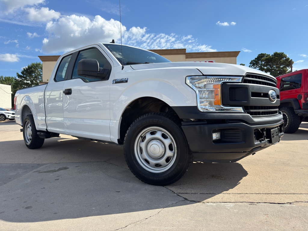 Photo 32 of this FORD F-150