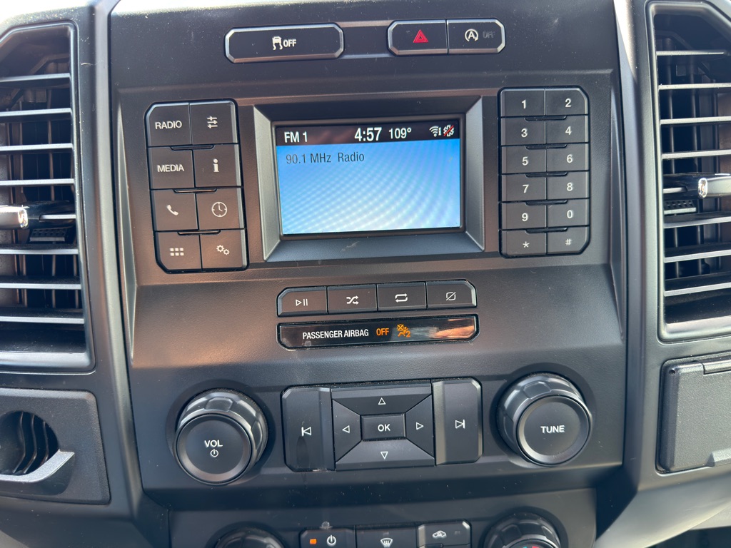 Photo 26 of this FORD F-150