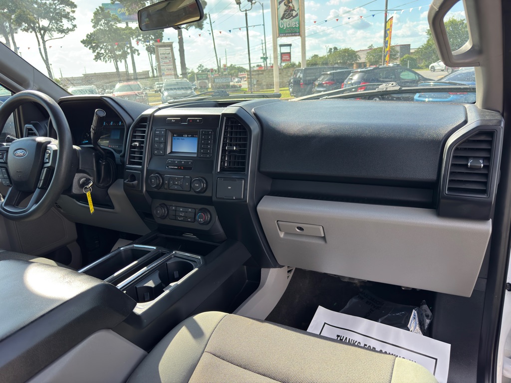 Photo 20 of this FORD F-150