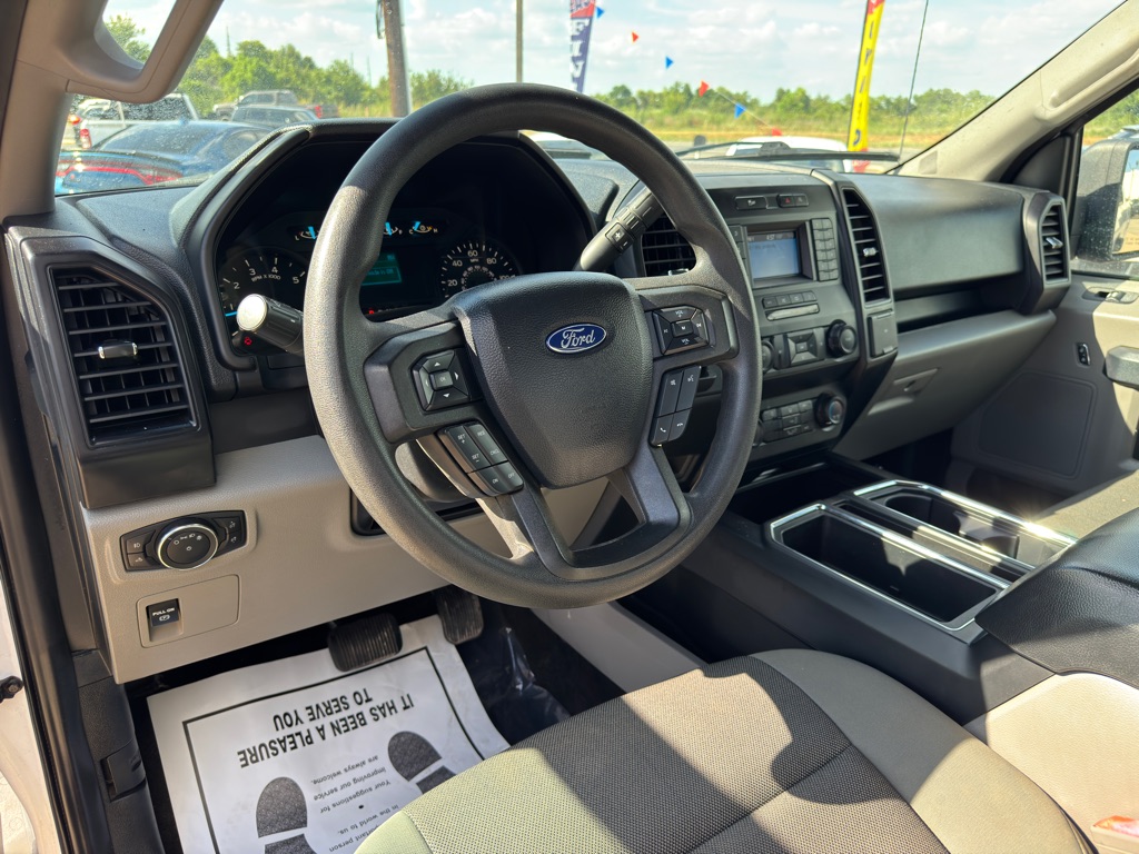 Photo 23 of this FORD F-150
