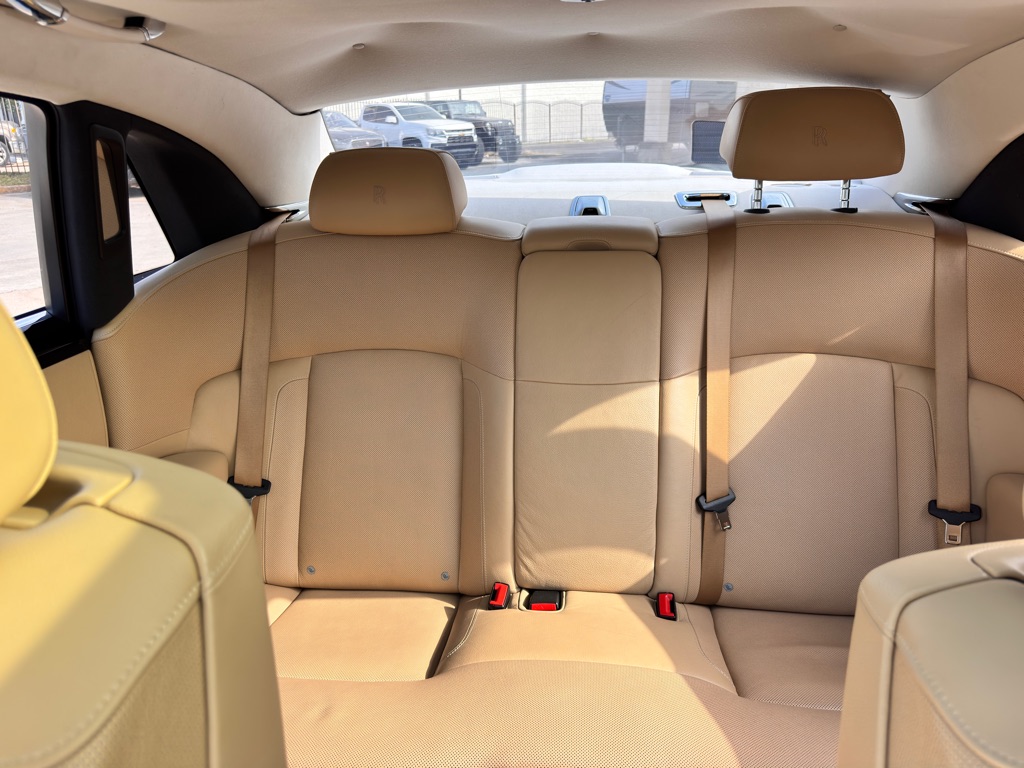 Photo 56 of this ROLLS-ROYCE GHOST