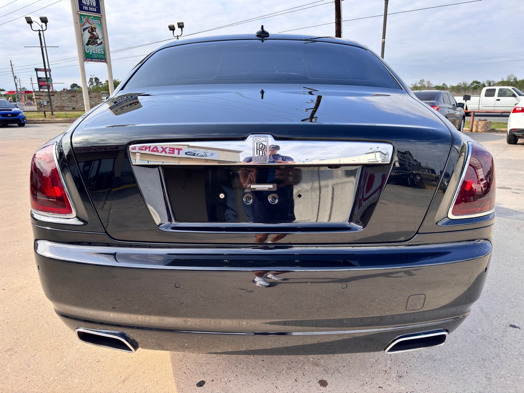 Photo 9 of this ROLLS-ROYCE GHOST