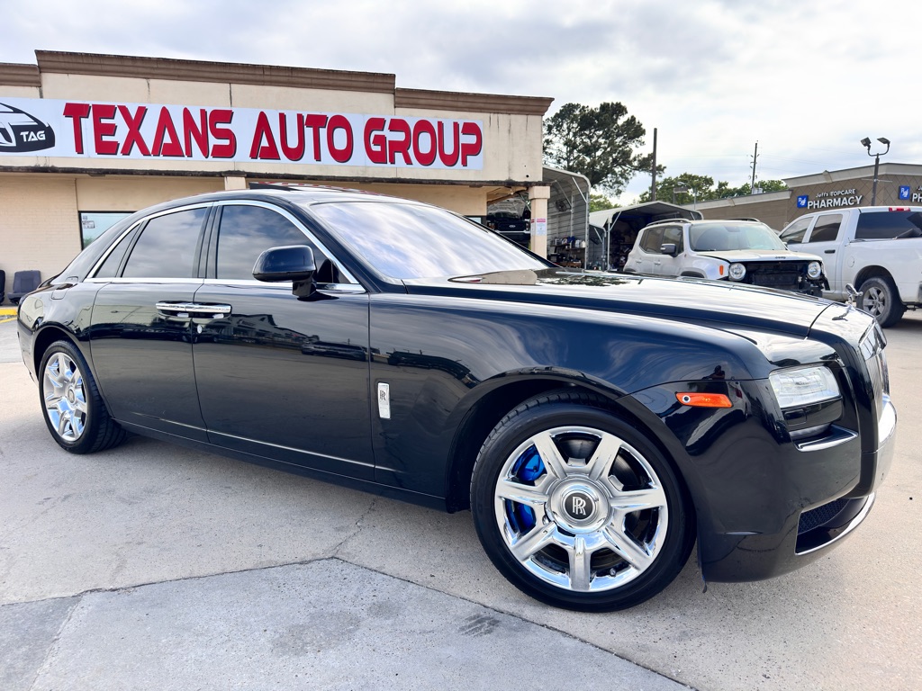 Photo 2 of this ROLLS-ROYCE GHOST